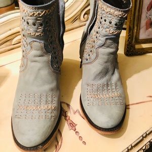 Liberty black turquoise booties size 8!